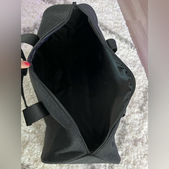 Brand new Hugo Boss Logo Wool Blend Unisex Weekender Duffle Travel Bag Dark Gray - Picture 9 of 12